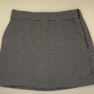 Abercrombie & Fitch Black and White Mini Skirt